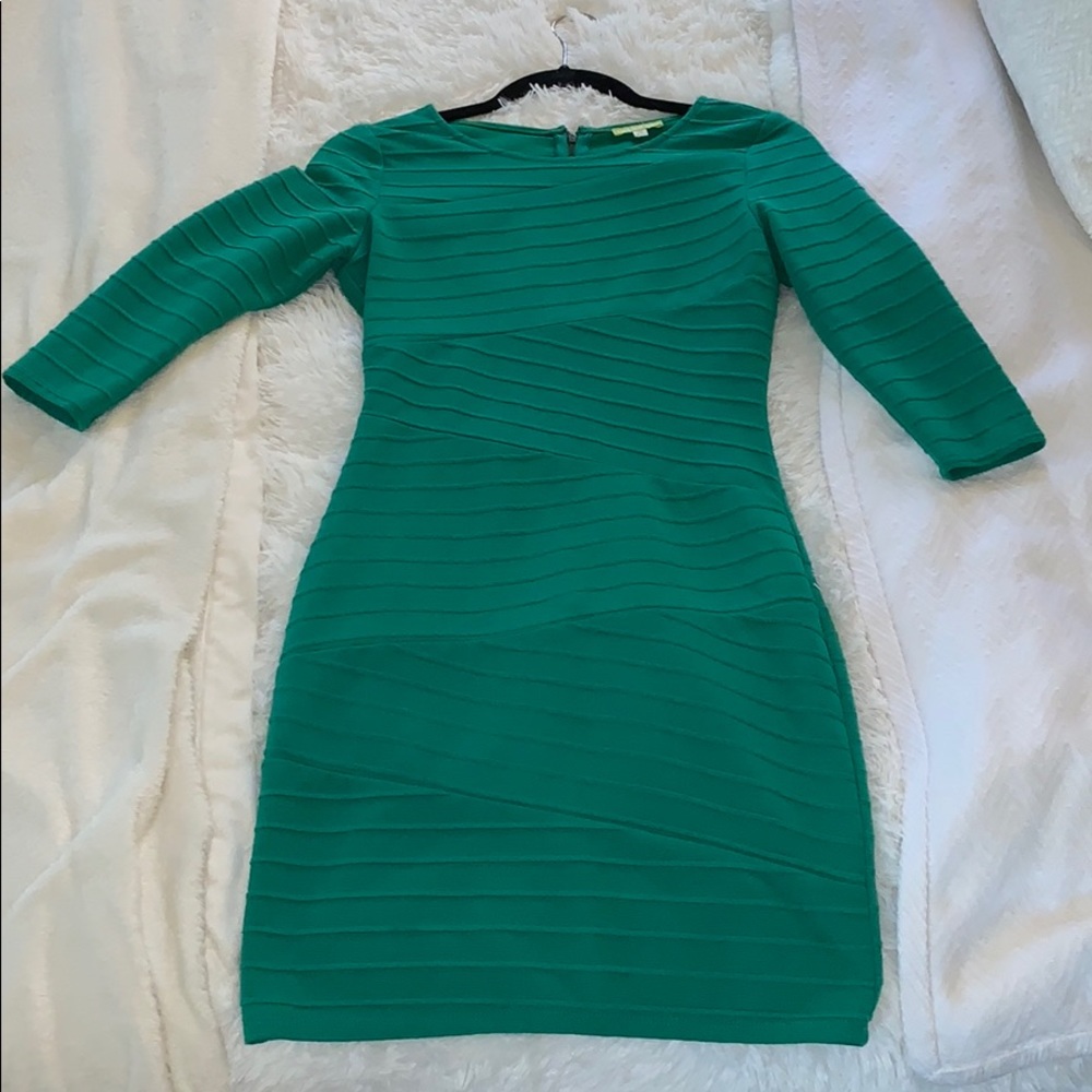 Gianni Bini green dress